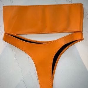 Hoaka Swimwear Kylie Orange Set. Top: Medium +, Bottom: Medium